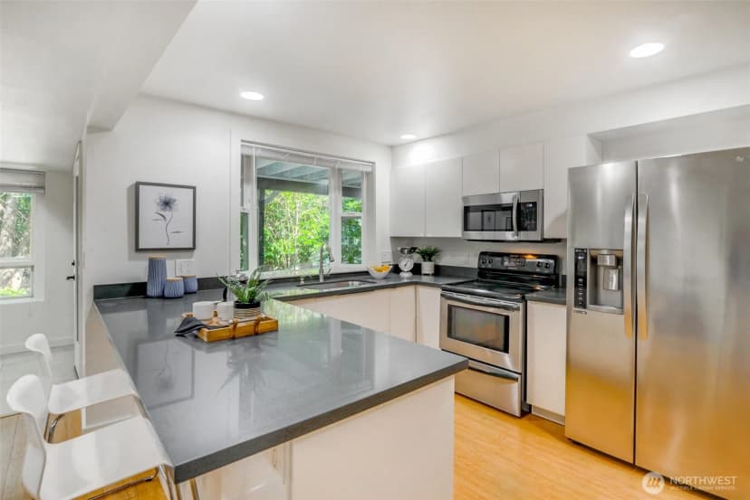Property photo for 2308 Ne 123rd Street, Seattle photo 30