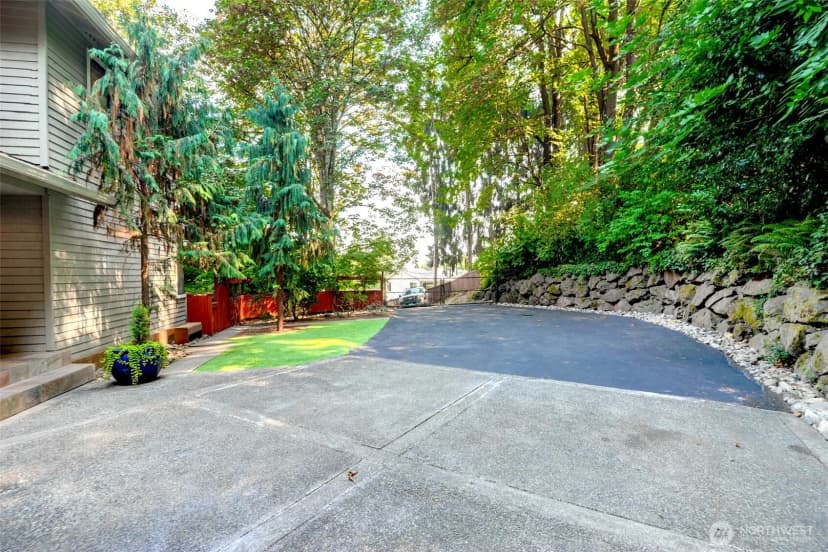 Property photo for 2308 Ne 123rd Street, Seattle photo 38