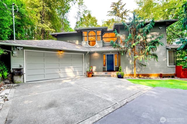 Property photo for 2308 Ne 123rd Street, Seattle