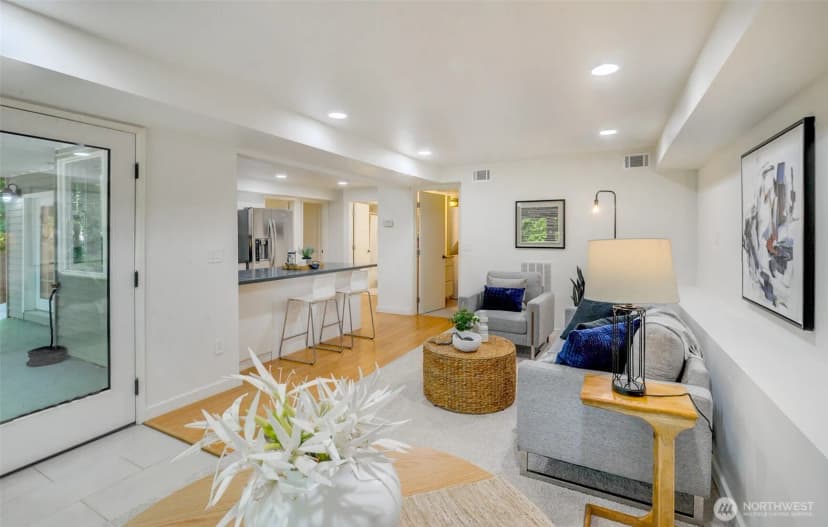 Property photo for 2308 Ne 123rd Street, Seattle photo 32
