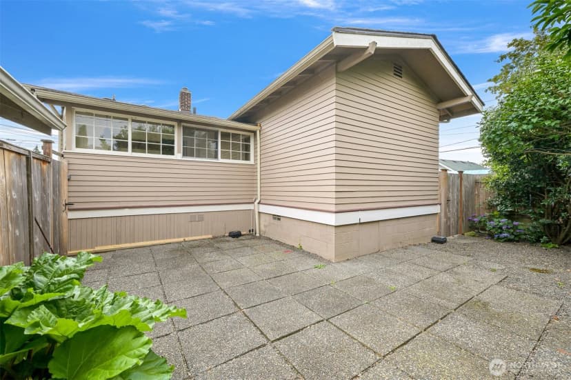 Property photo for 2615 Northwest Avenue, Bellingham photo 32