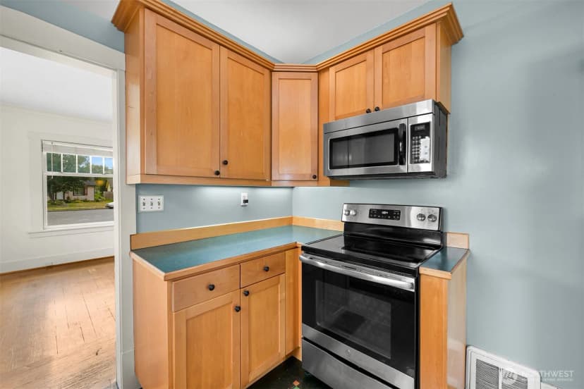 Property photo for 2615 Northwest Avenue, Bellingham photo 19