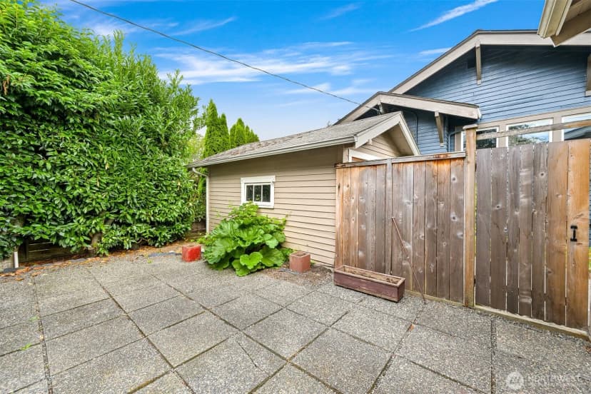 Property photo for 2615 Northwest Avenue, Bellingham photo 34
