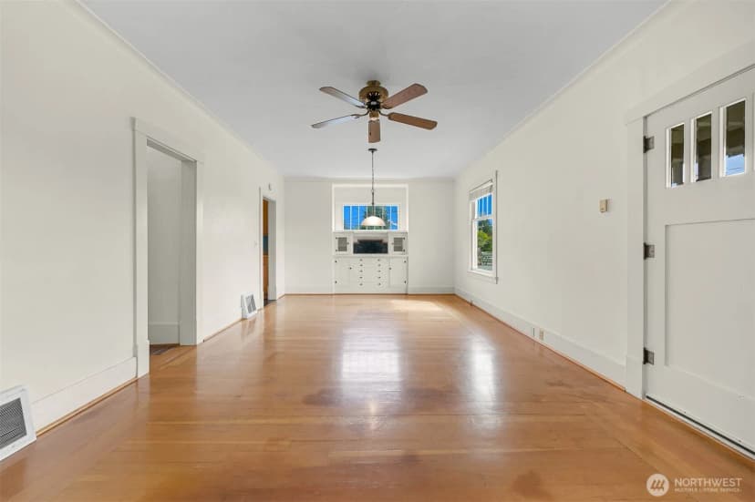 Property photo for 2615 Northwest Avenue, Bellingham photo 9