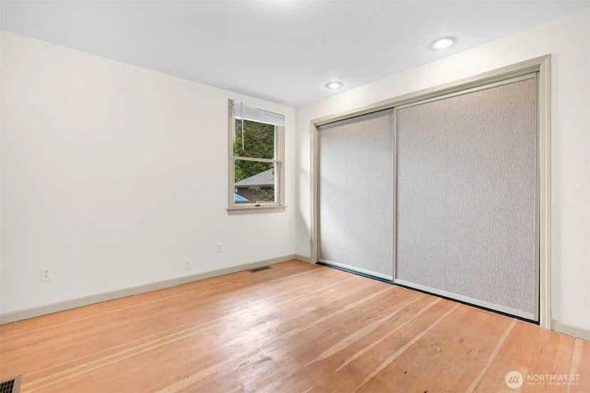 Property photo for 2615 Northwest Avenue, Bellingham photo 15
