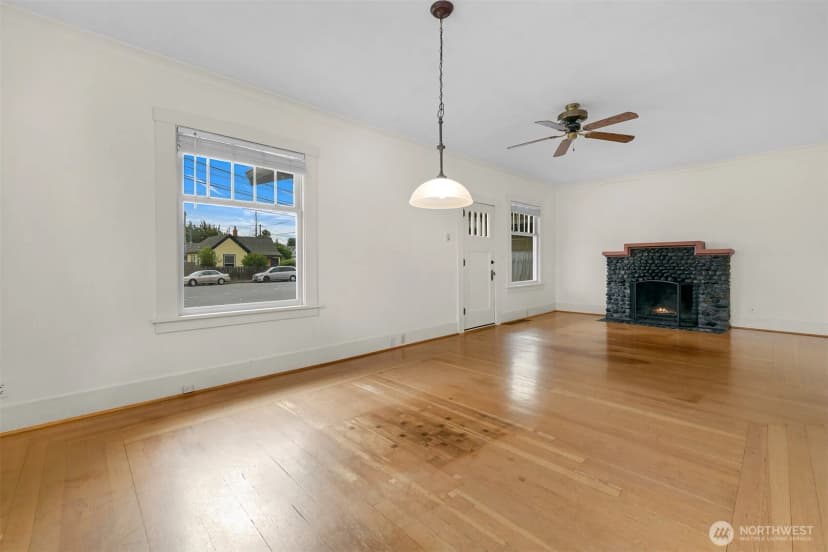 Property photo for 2615 Northwest Avenue, Bellingham photo 7