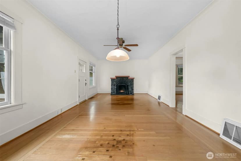 Property photo for 2615 Northwest Avenue, Bellingham photo 6