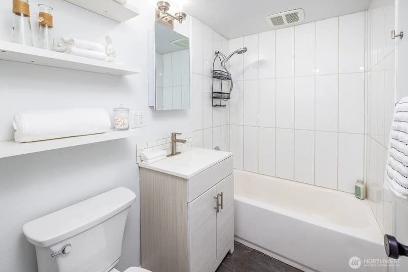 Property photo for 13734 Stone Avenue N, Seattle photo 11