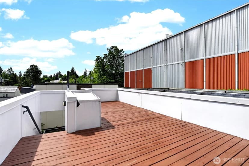 Property photo for 2122 Ne 89th Street, Seattle photo 16