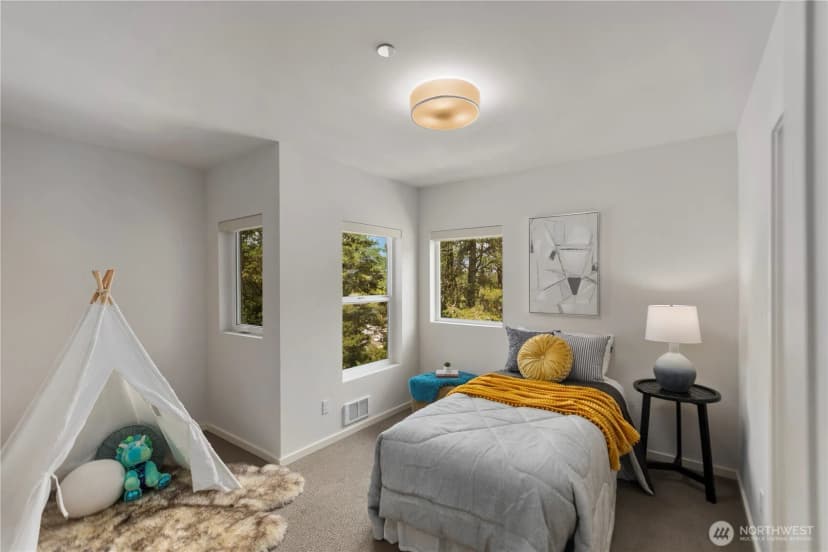 Property photo for 18309 11th Avenue Ne #b, Shoreline photo 27