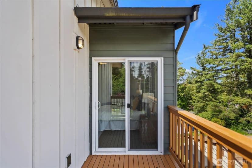 Property photo for 18309 11th Avenue Ne #b, Shoreline photo 38