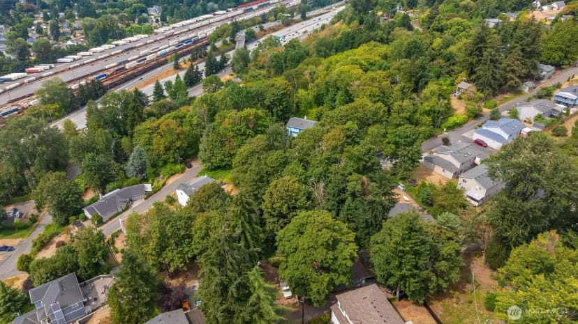 Property photo for 5140 S 117th Street, Seattle photo 6