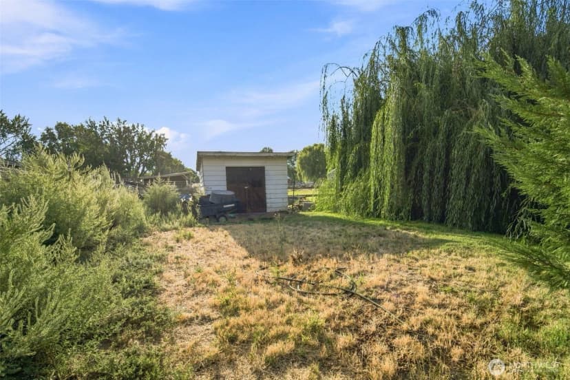 Property photo for 4605 W 12th Avenue, Kennewick photo 34