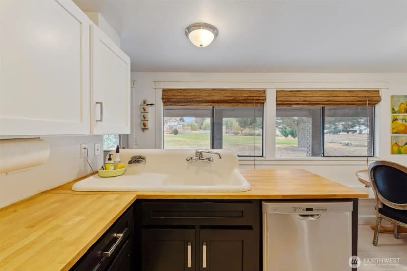 Property photo for 4605 W 12th Avenue, Kennewick photo 15