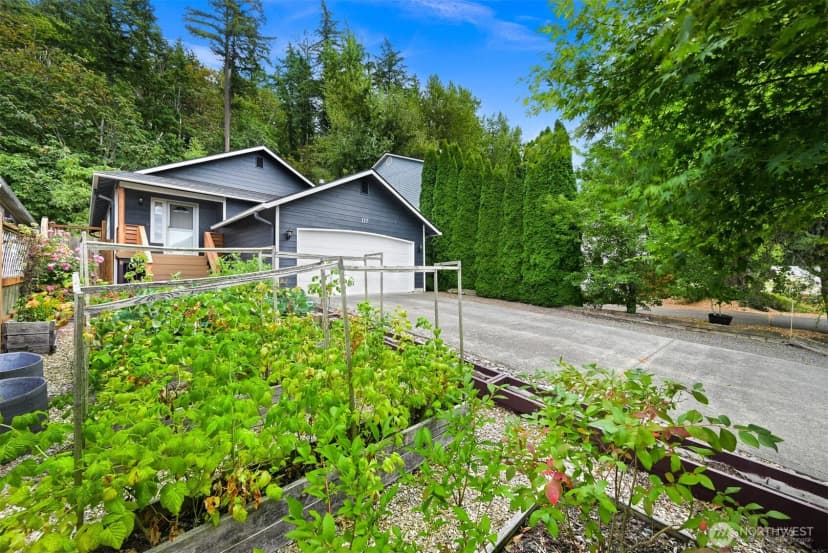 Property photo for 117 S 44th Street, Bellingham photo 3