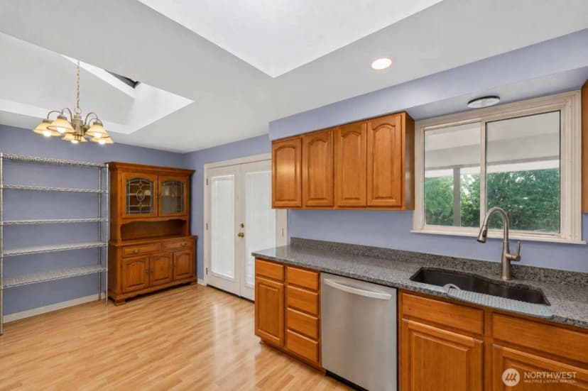 Property photo for 728 11th Street Ne, East Wenatchee photo 3