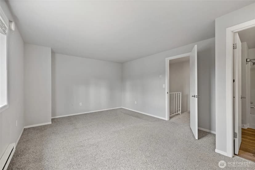 Property photo for 332 S 327th Lane, Federal Way photo 18