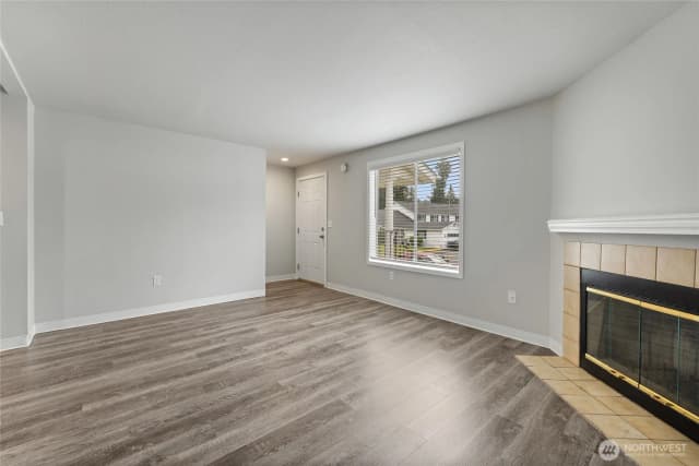 Property photo for 332 S 327th Lane, Federal Way photo 3