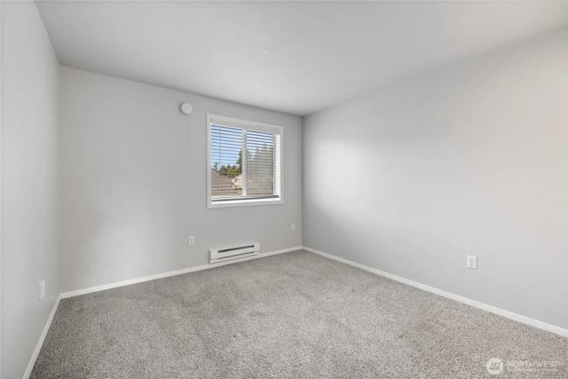 Property photo for 332 S 327th Lane, Federal Way photo 15