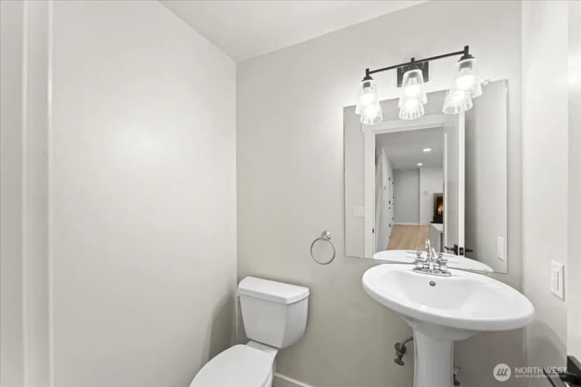 Property photo for 5421 James Place Se, Auburn photo 13