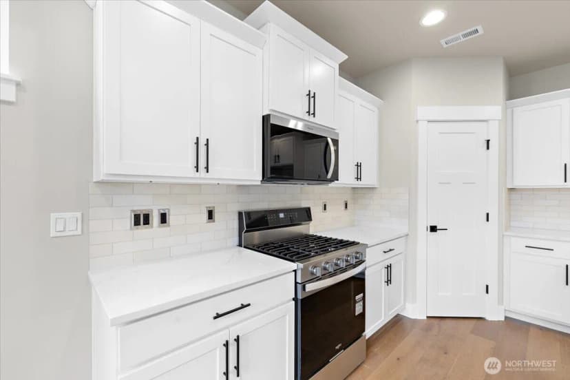 Property photo for 221 156th Place Sw #mg 08, Lynnwood photo 11