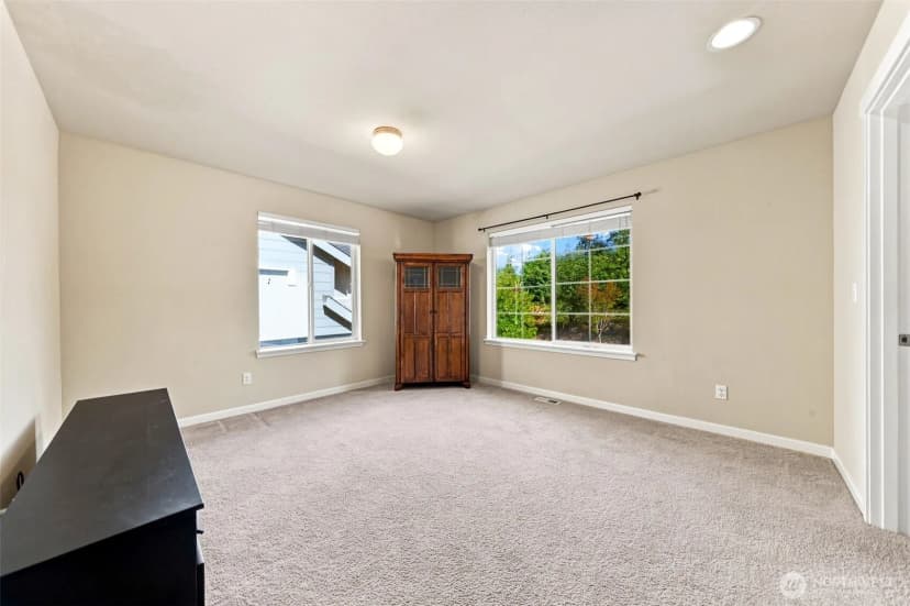 Property photo for 18117 Village Parkway E, Bonney Lake photo 19