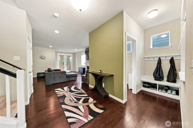 Property photo for 18117 Village Parkway E, Bonney Lake photo 4