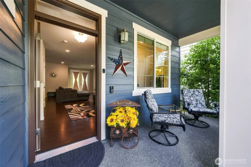 Property photo for 18117 Village Parkway E, Bonney Lake photo 3