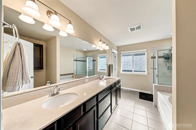 Property photo for 18117 Village Parkway E, Bonney Lake photo 14