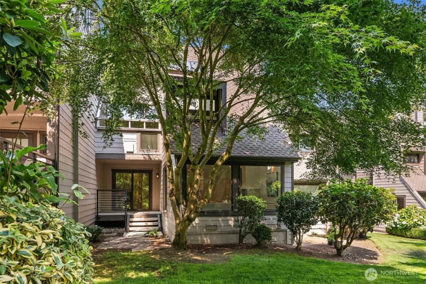 Property photo for 10307 Ne 19th Place #b3, Bellevue photo 20