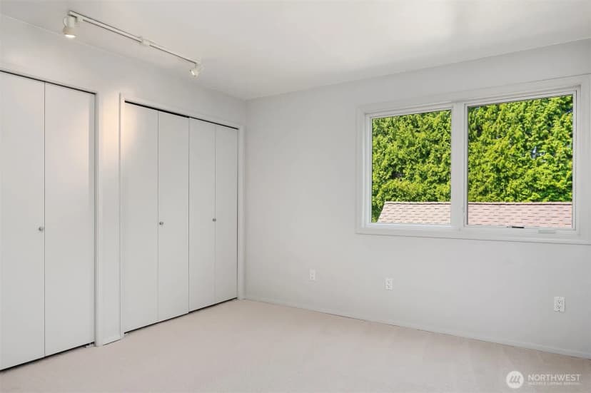 Property photo for 10307 Ne 19th Place #b3, Bellevue photo 16