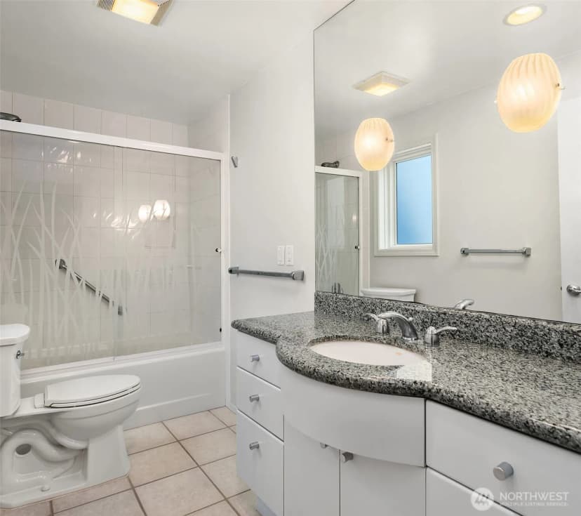 Property photo for 10307 Ne 19th Place #b3, Bellevue photo 17