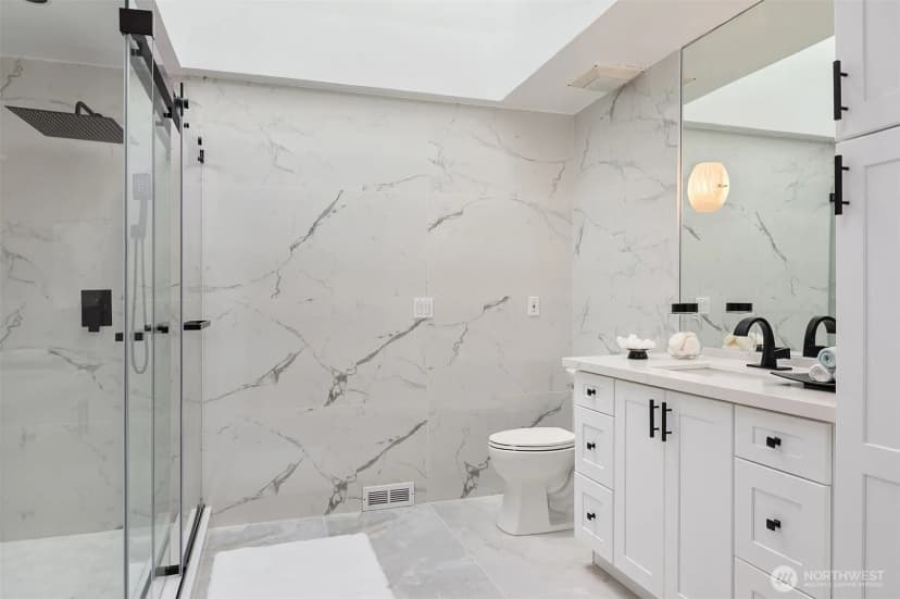 Property photo for 10307 Ne 19th Place #b3, Bellevue photo 15