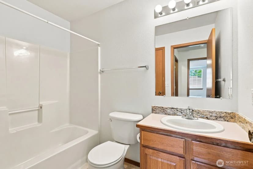 Property photo for 4209 Nola Loop Rd, Yakima photo 17