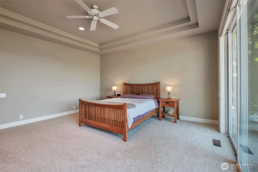 Property photo for 302 Noblecliff Place, Langley photo 17