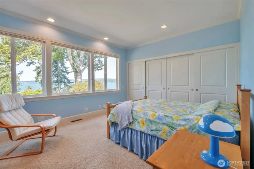 Property photo for 302 Noblecliff Place, Langley photo 12