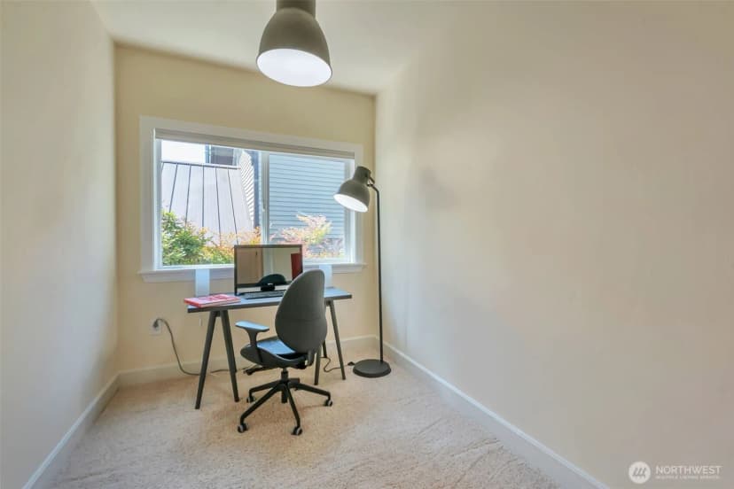 Property photo for 302 Noblecliff Place, Langley photo 20