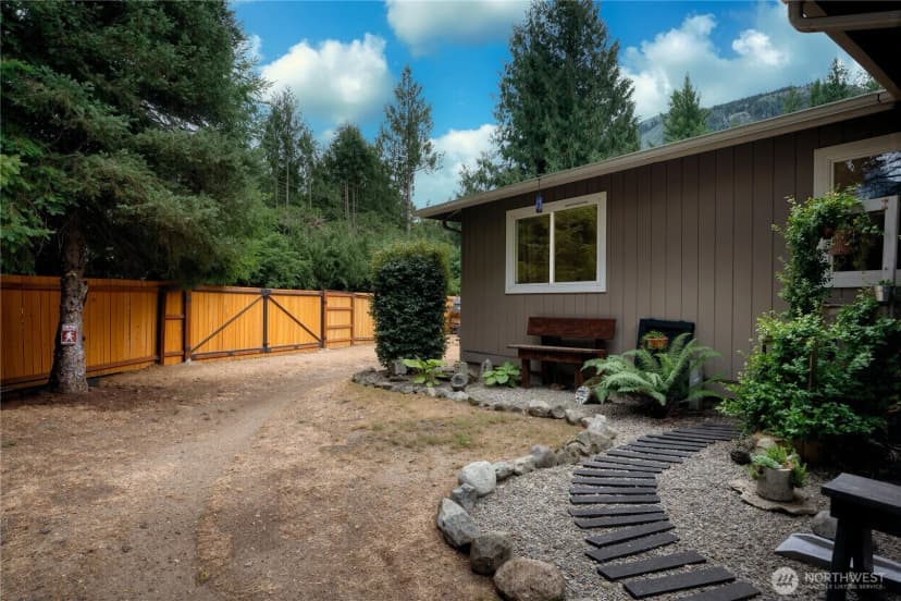 Property photo for 17126 415th Avenue Se, Gold Bar photo 8