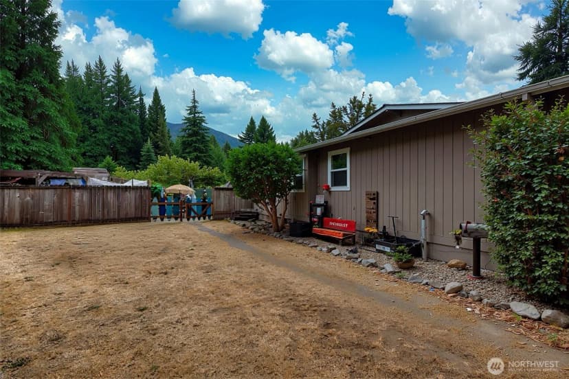 Property photo for 17126 415th Avenue Se, Gold Bar photo 9