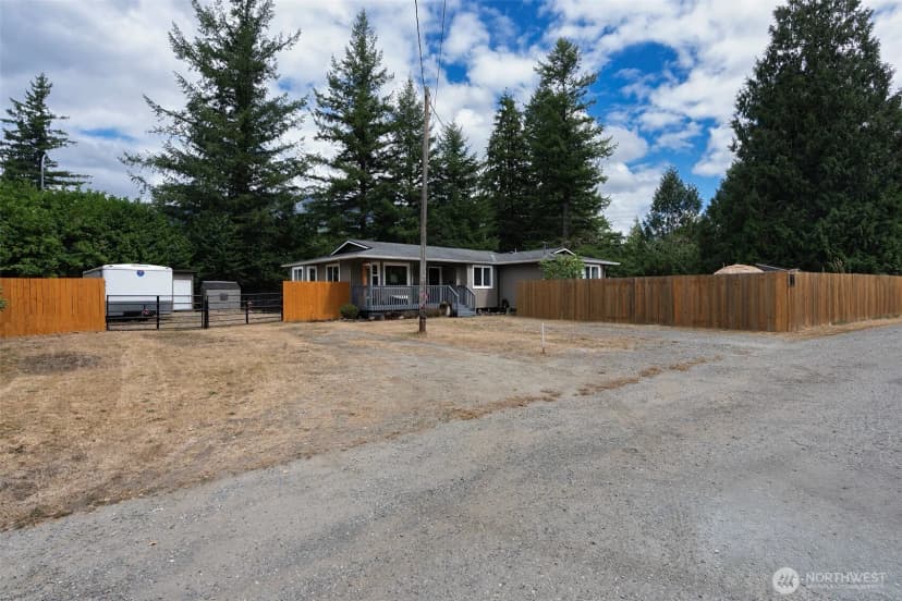 Property photo for 17126 415th Avenue Se, Gold Bar photo 2