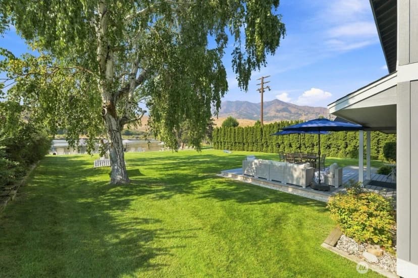 Property photo for 663 Riverside Drive, Pateros photo 12