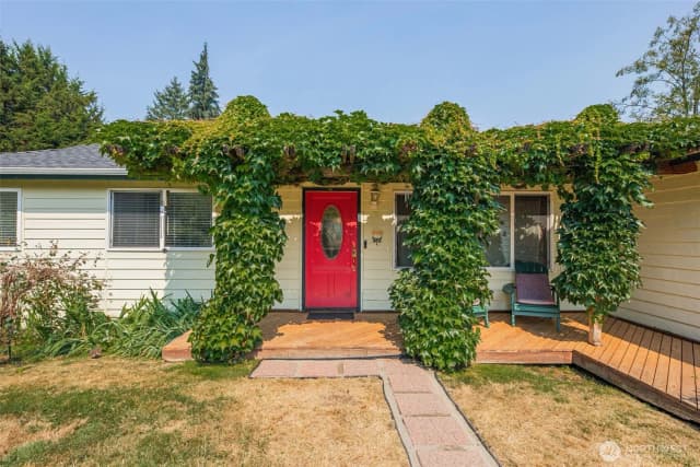 Property photo for 9007 156th Street Se, Snohomish