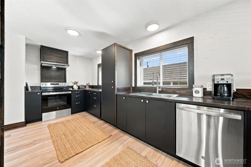 Property photo for 285 N 2nd Street, Kalama photo 10