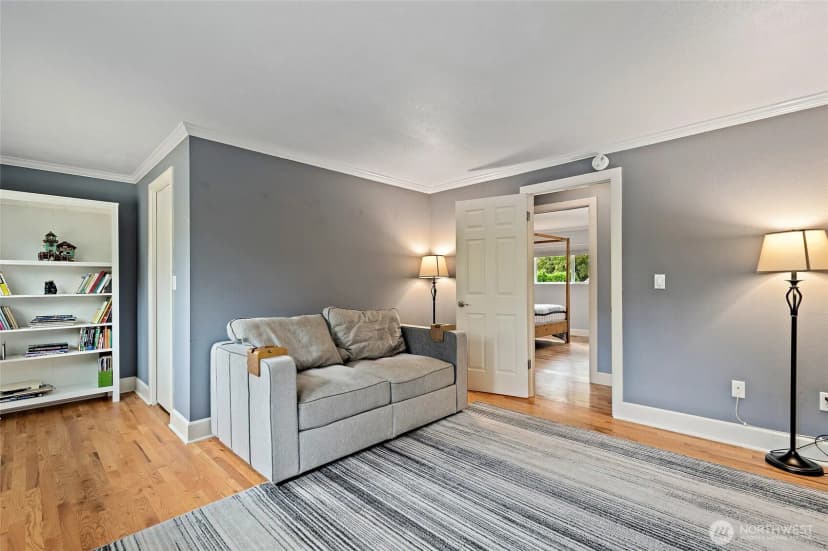 Property photo for 14859 Ne 13th Street, Bellevue photo 19