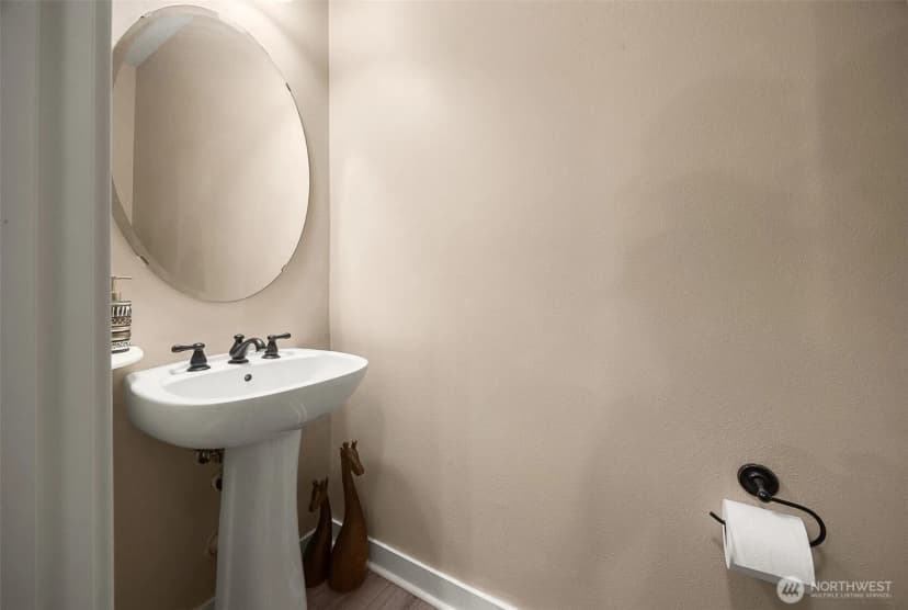 Property photo for 13914 North Pointe Circle #c, Mill Creek photo 24