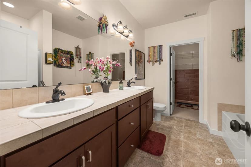 Property photo for 13914 North Pointe Circle #c, Mill Creek photo 19
