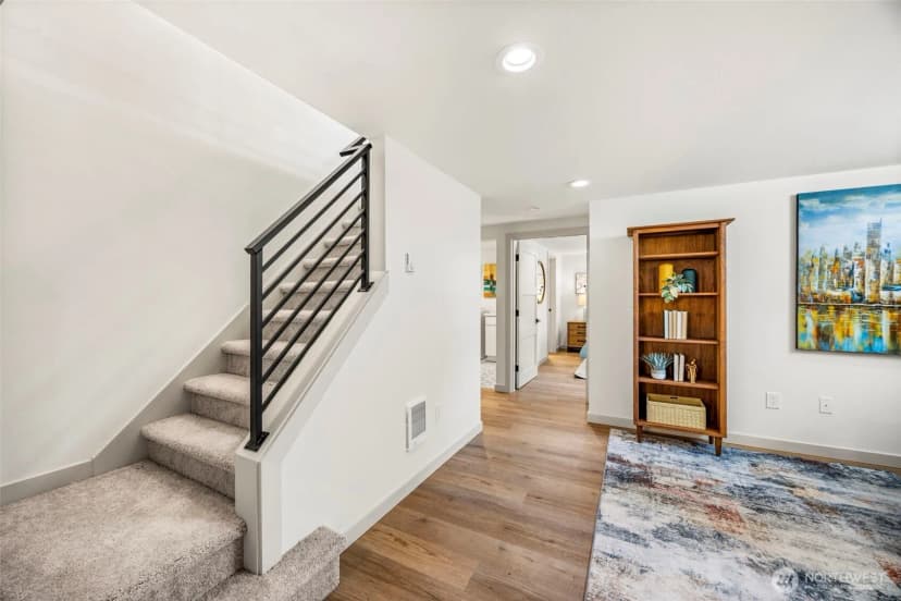 Property photo for 210 N 115th Street, Seattle photo 21