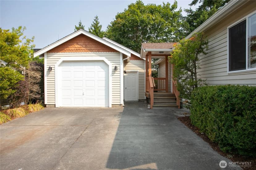 Property photo for 1227 E Indiana Street, Bellingham photo 23