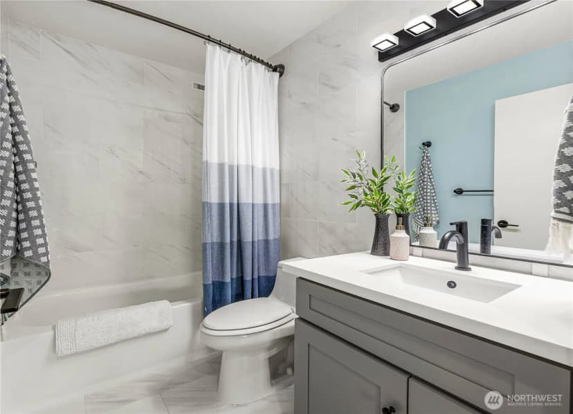 Property photo for 6401 Lake Washington Boulevard Ne #307, Kirkland photo 15