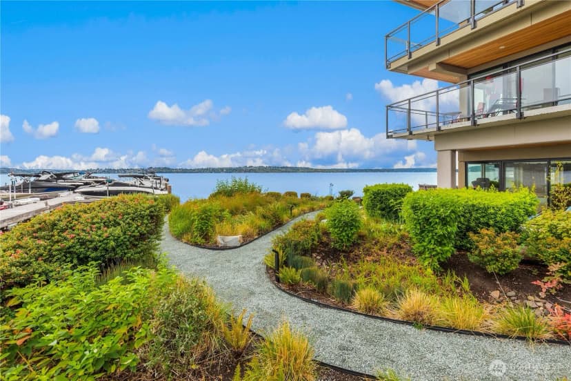 Property photo for 6401 Lake Washington Boulevard Ne #307, Kirkland photo 18